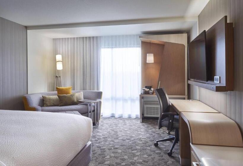 스탠다드 룸 킹사이즈 침대, Courtyard By Marriott Jackson