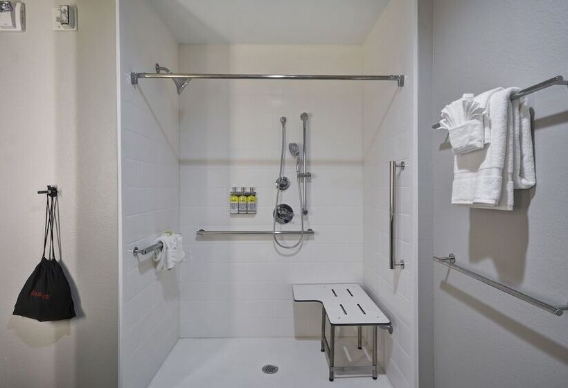 스위트, Holiday Inn Express & Suites   Houston Nasa   Boardwalk Area, An Ihg