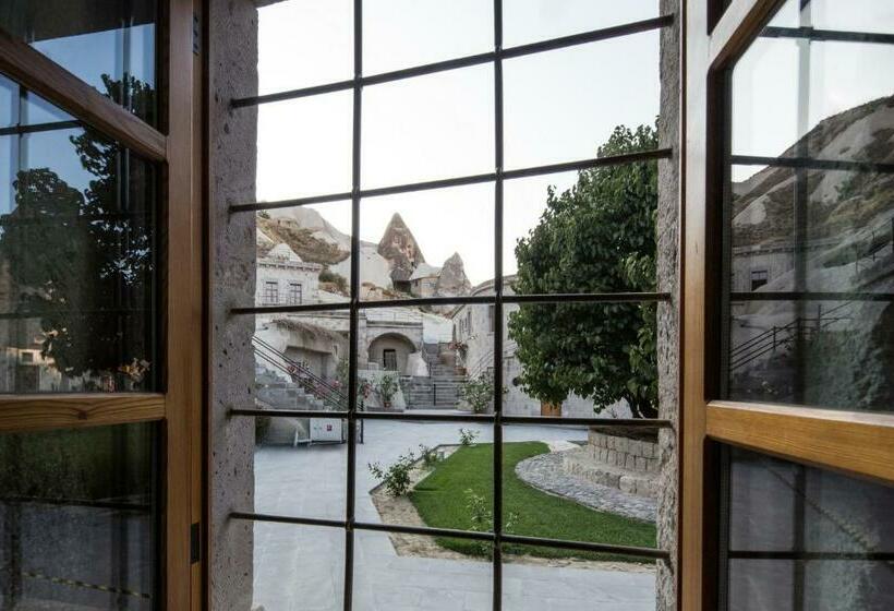 إستديو عائلى, Lunar Cappadocia