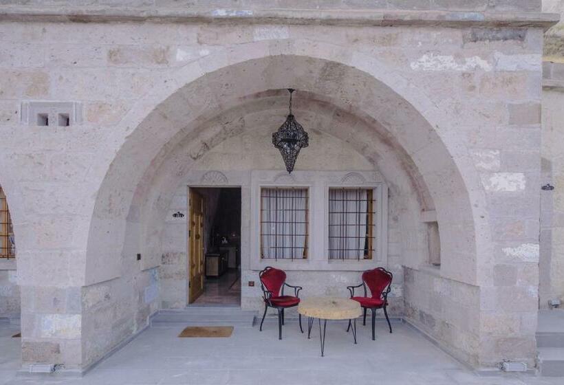 جناح سوبيريور, Lunar Cappadocia