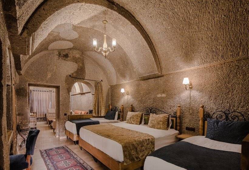 جناح عائلي, Lunar Cappadocia