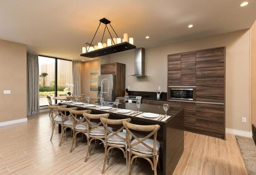 בקתת חדר, Magic Village Views Trademark Collection By Wyndham