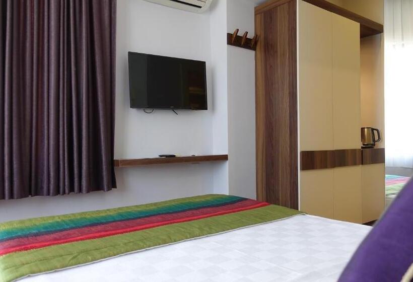 اتاق استاندارد با چشمانداز دریا, Mono