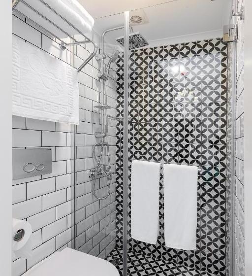 اتاق لوکس با بالکن و چشمانداز دریا, Mono