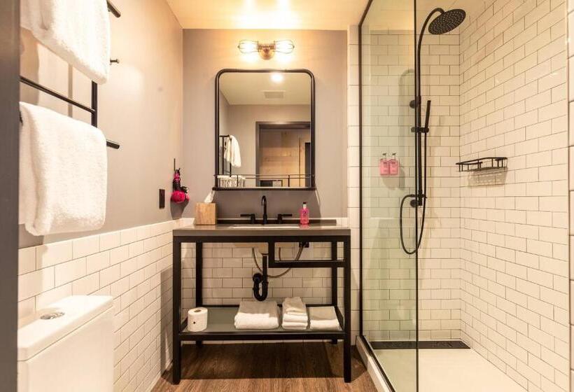 اتاق استاندارد, Moxy Nashville Downtown