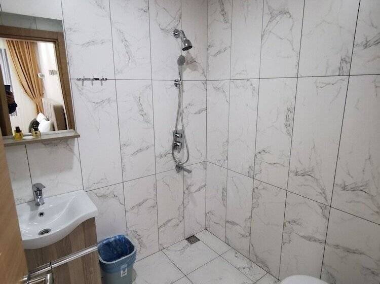 דירת חדר דלוקס, Liva Teras