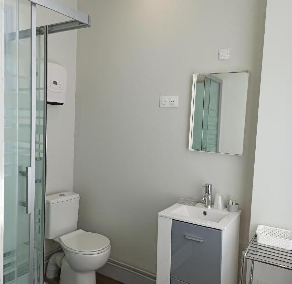 اتاق استاندارد, B&b My Art House
