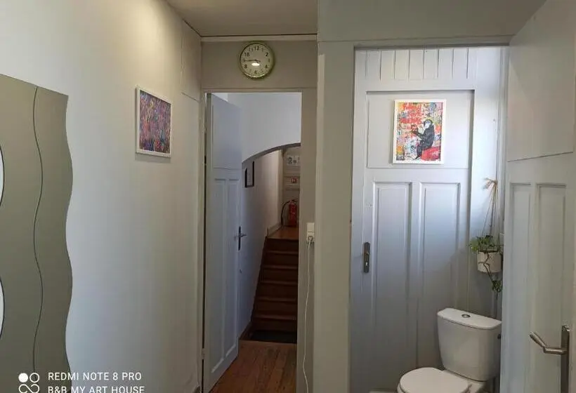 バス共有のスタンダードルーム, B&b My Art House