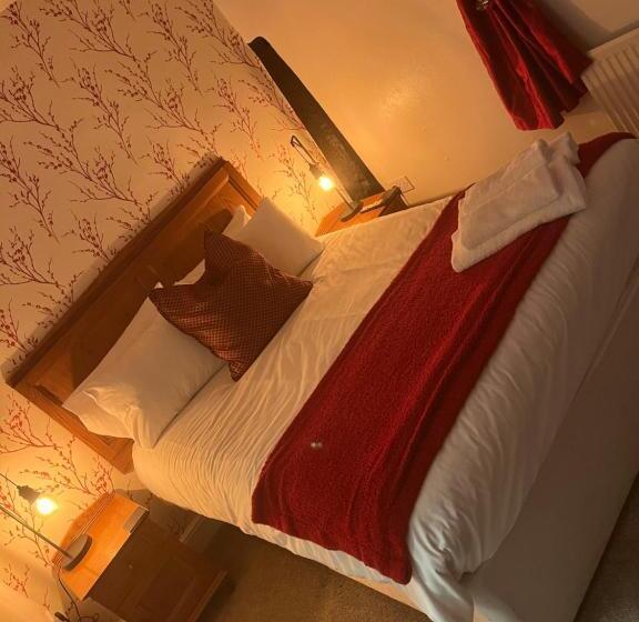 חדר סטנדרט, The Bull