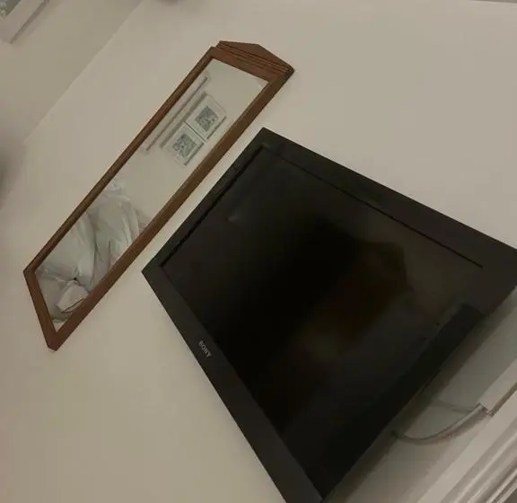 ファミリールーム, The Bull