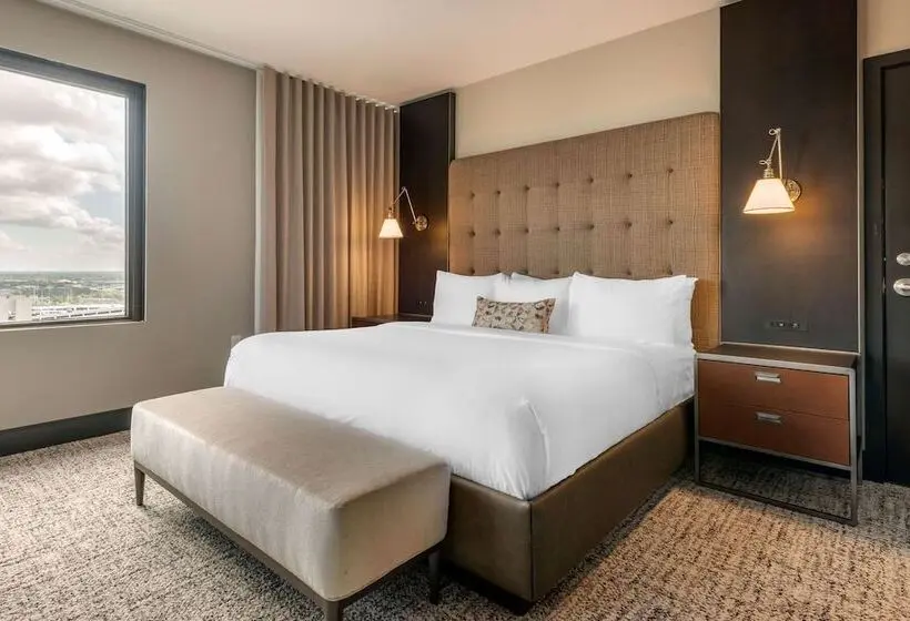 身障者適用スイートルーム, Cambria Hotel Houston Downtown Convention Center
