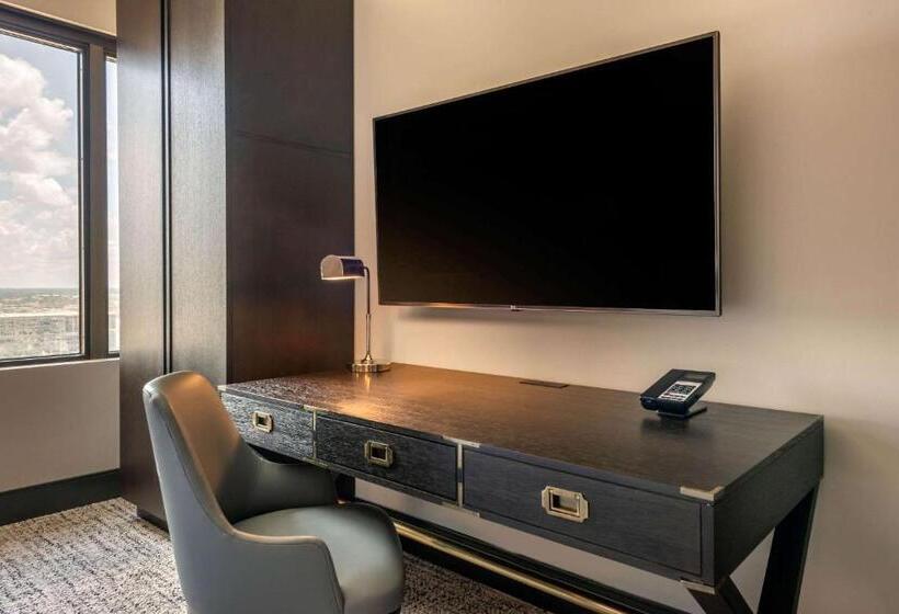 اتاق استاندارد با تخت بزرگ برای معلولان, Cambria Hotel Houston Downtown Convention Center