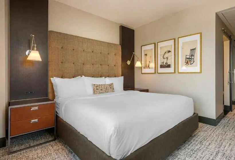 身障者適用キングサイズベッドルーム, Cambria Hotel Houston Downtown Convention Center