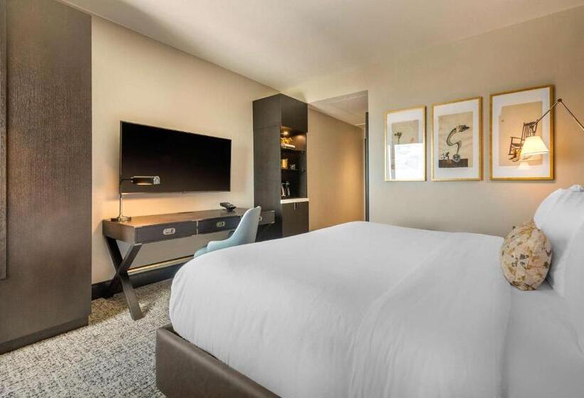 اتاق استاندارد با تخت بزرگ برای معلولان, Cambria Hotel Houston Downtown Convention Center