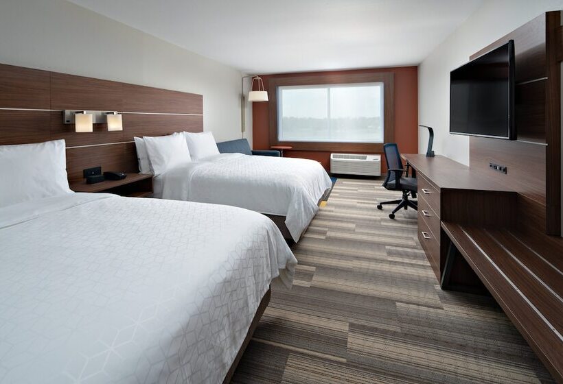 جناح, Holiday Inn Express & Suites   Elkhorn   Lake Geneva Area, An Ihg