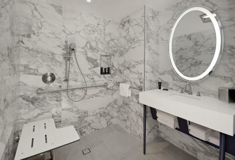 اتاق استاندارد با تخت بزرگ برای معلولان, Hyatt Centric Midtown 5th Avenue New York