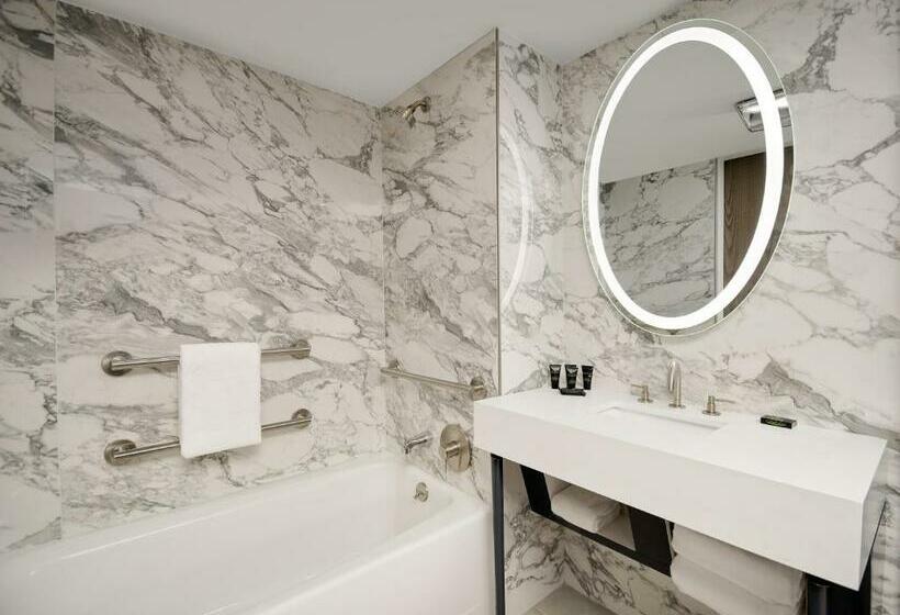 Standard Room Superior Floor, Hyatt Centric Midtown 5th Avenue New York