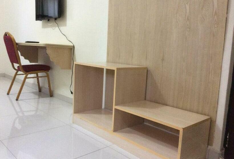 اتاق لوکس, Tita Tourist Resort