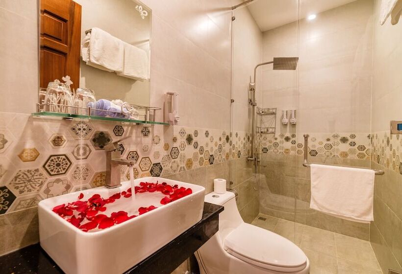 اتاق لوکس سه تخته, Phong Phu Villa Hoi An