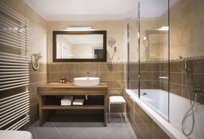 اتاق راحتی با چشم‌انداز دریا, Remisens Casa Rosa   Hotel Metropol Annexe