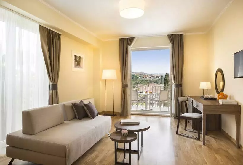 سوییت, Remisens Casa Rosa   Hotel Metropol Annexe