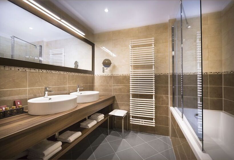 سوییت با چشمانداز دریا, Remisens Casa Rosa Hotel Metropol Annexe