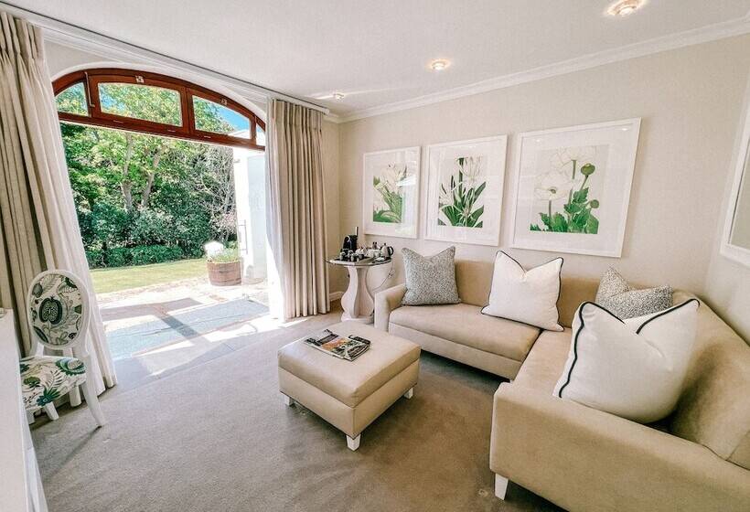 Люкс, The Cellars Hohenort