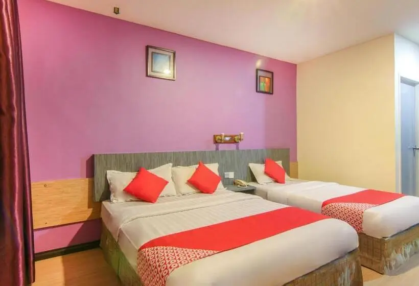 اتاق لوکس سه تخته, Esplanade By Oyo Rooms