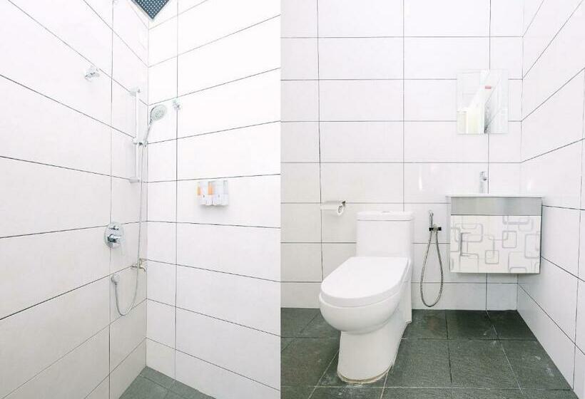 Deluxe Room, Mancalin Hotel By Oyo Rooms