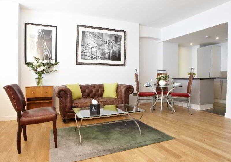 Deluxe Room King Size Bed, Mancalin Hotel By Oyo Rooms