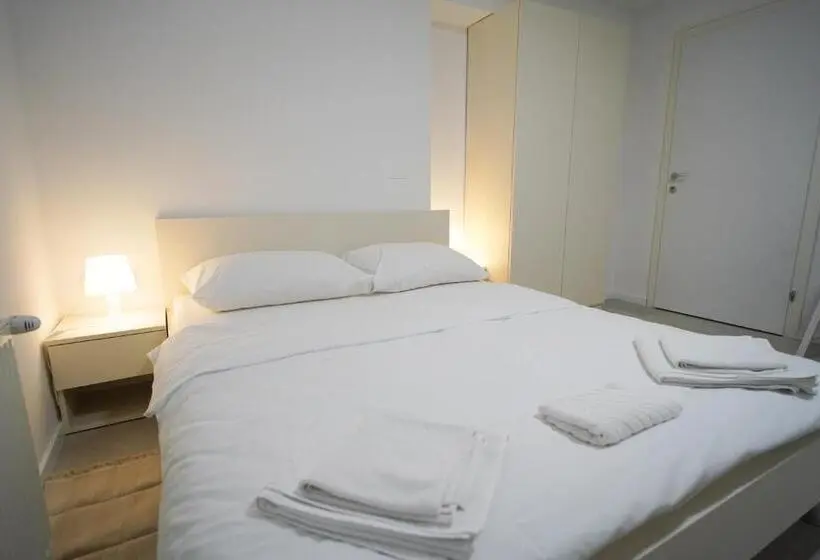 デラックススタジオ, Apartments Choice
