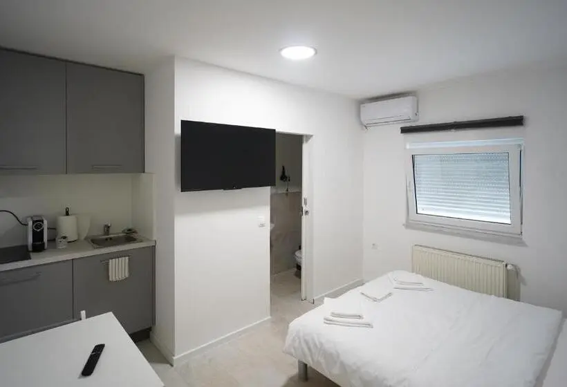 デラックススタジオ, Apartments Choice