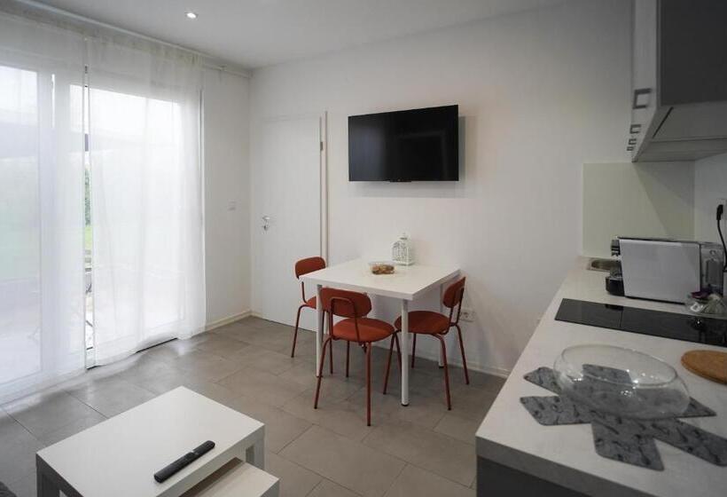 آپارتمان 1 خوابه با بالکن, Apartments Choice