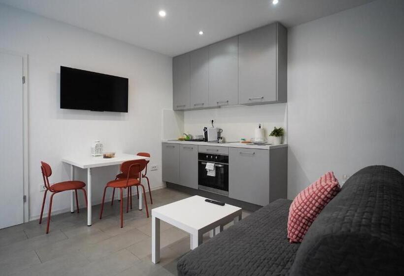 דירה בת חדר שינה 1 עם מרפסת, Apartments Choice