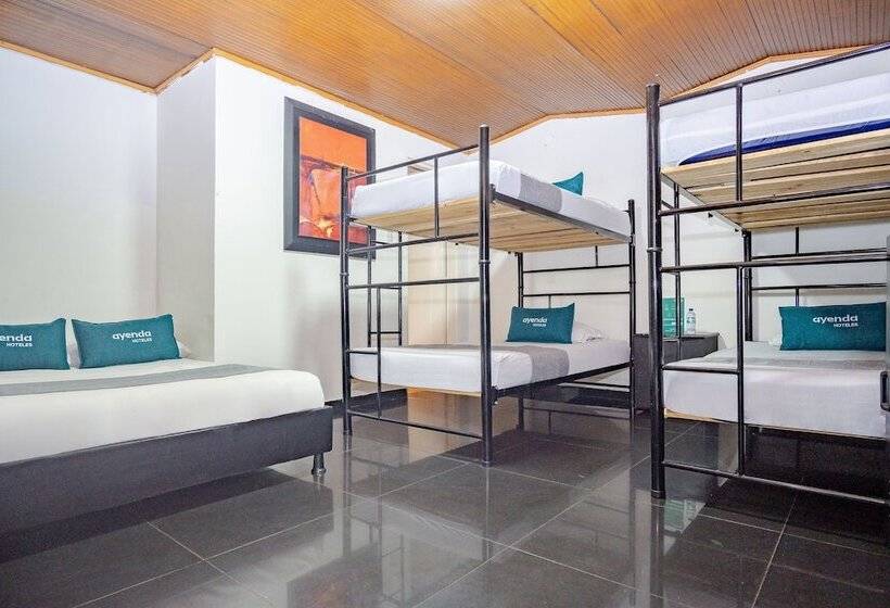 חדר משפחתי, Bogota Home