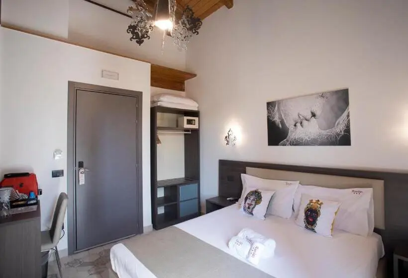 Standart Oda, Alterego B&b