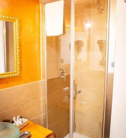 Klasik Oda, Alterego B&b