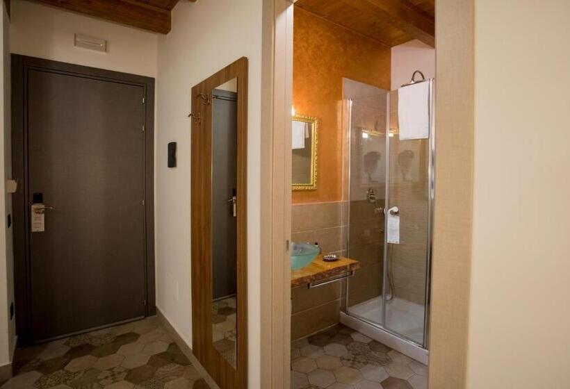 Классический Номер, Alterego B&b