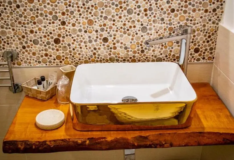 Balkonlu Standart Oda, Alterego B&b