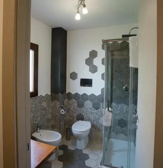 Çift Kişilik Yataklı Standart Oda, Alterego B&b