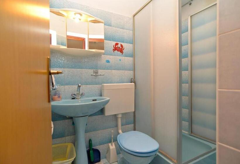 클래식 4인 룸, Apartment Ana 1068