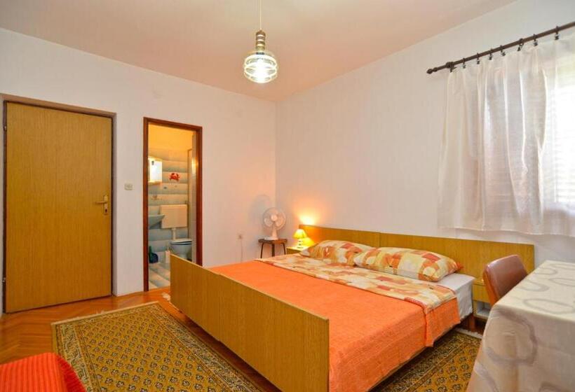 클래식 4인 룸, Apartment Ana 1068