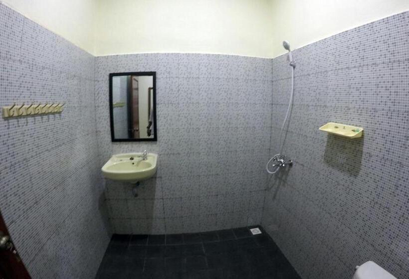 اتاق سوپریور با تخت بزرگ, D Batur