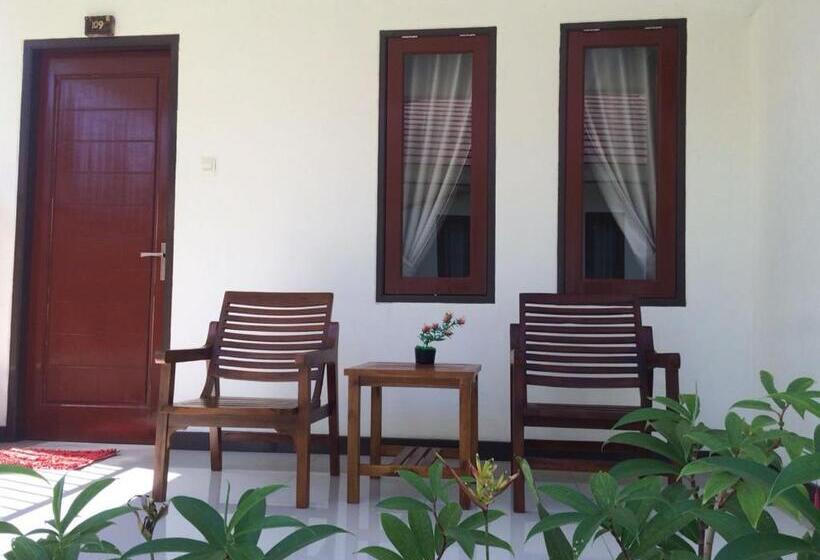 اتاق سوپریور با تخت بزرگ, D Batur