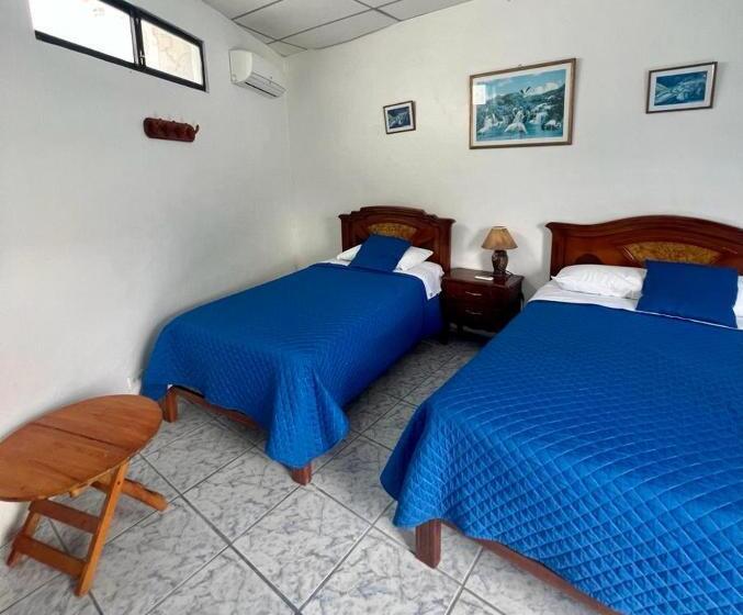 اتاق لوکس, Hostal Villamil
