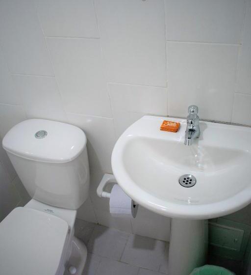 غرفة قياسية ثلاثية, Casa Ilaria