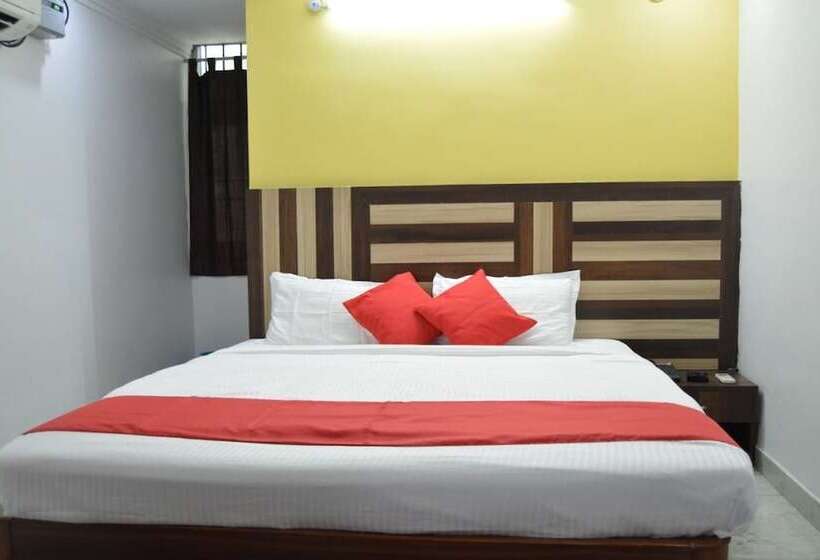 Quarto Deluxe, Fabhotel Grand Sheela