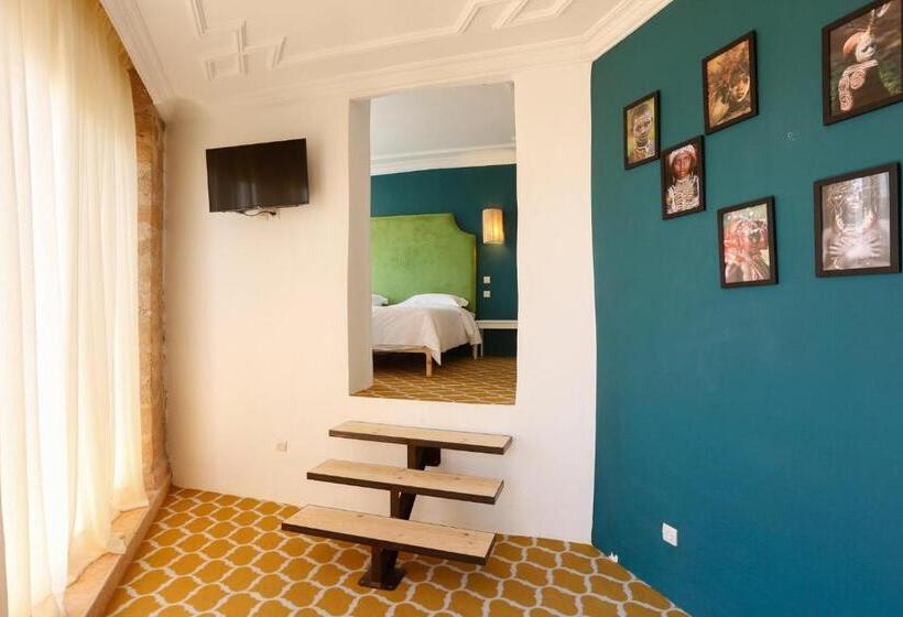 مجموعه ویستا شهر, Mama Souiri