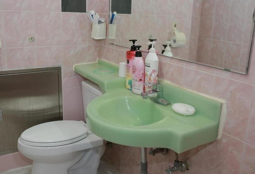 Quarto Familiar Superior, Mangsang Beach Pension