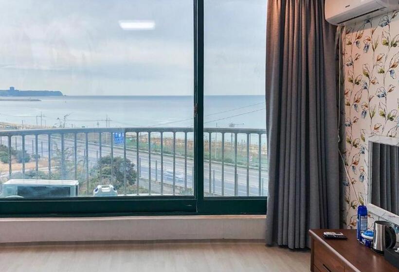 Семейный Номер Superior, Mangsang Beach Pension